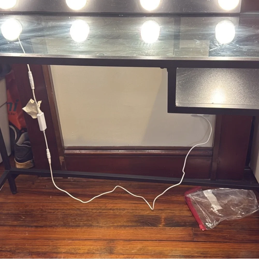 Black Accent Cord with Meandering Design - Picture 1 of 4